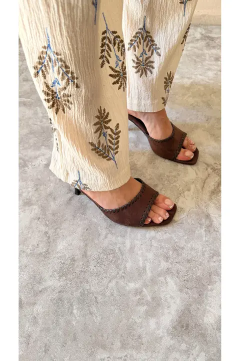Nicole Kadın Bej Süet Hakiki Deri Topuklu Terlik