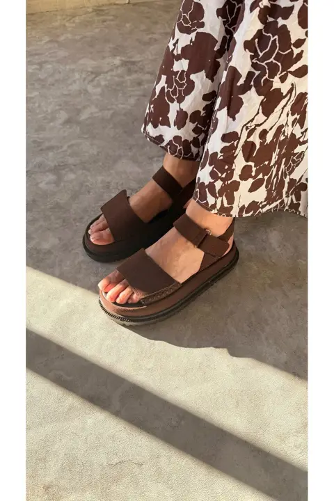 Roma Kadın Kalın Taban Pudra Süet Sandalet Terlik
