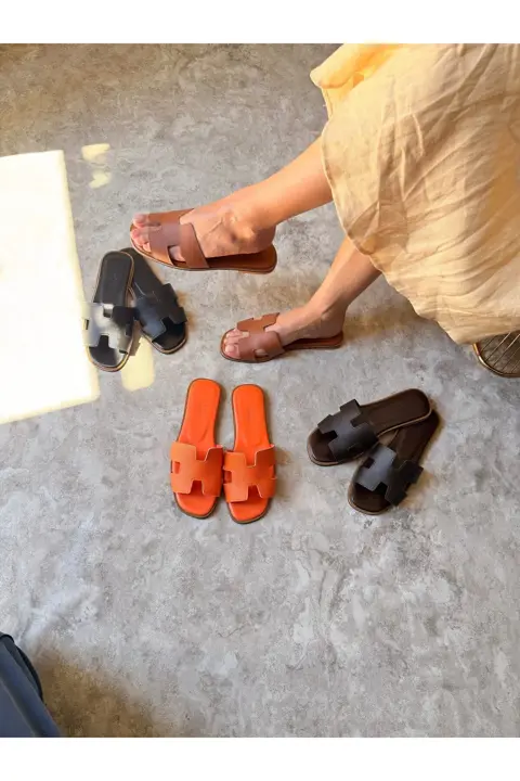 Mela Kadın Siyah Terlik